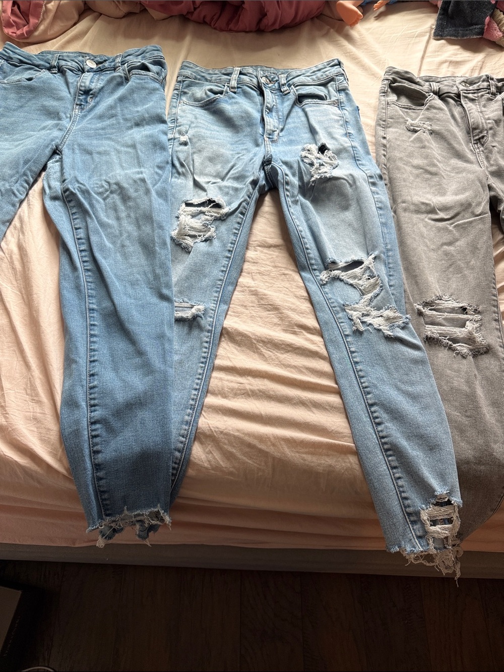 American Eagle Outfitters Women’s Skinny Jeans in Light Blue and Gray - Picture 8 of 12